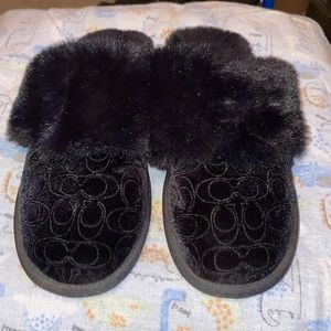 Coach faux fur slippers gently used size 5